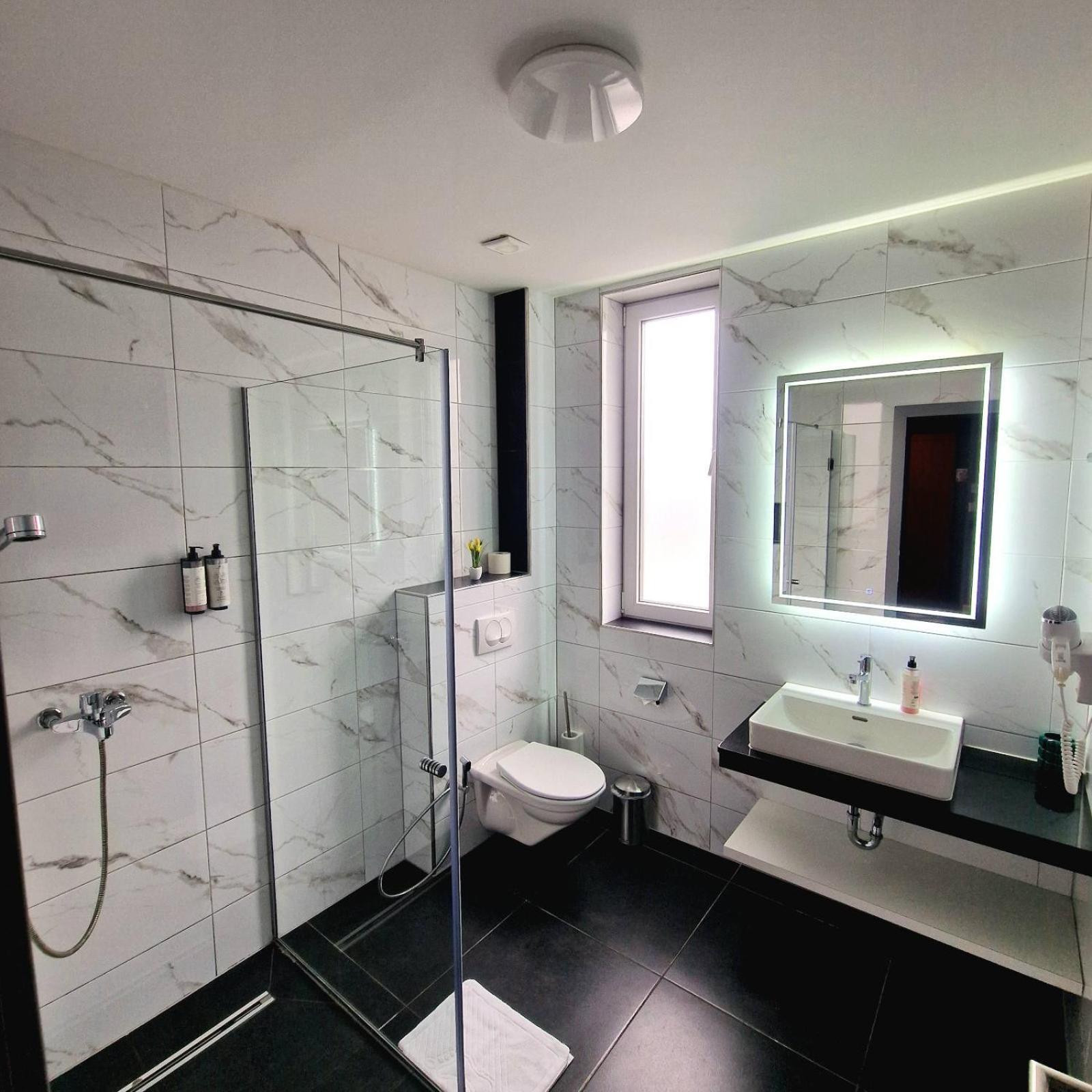 Swiss Plus Hotel Bihac Luaran gambar